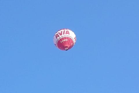 Hoe hoog vliegt een luchtballon